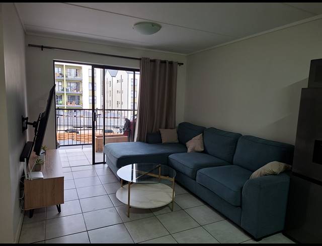 2 BEDROOM APARTMENT TO LET IN ADMIRALS PARK